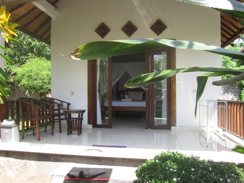 Teman Teman Bungalows 1 Amed Екстериор снимка