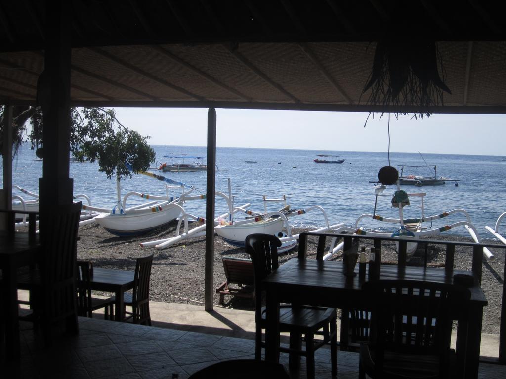 Teman Teman Bungalows 1 Amed Екстериор снимка