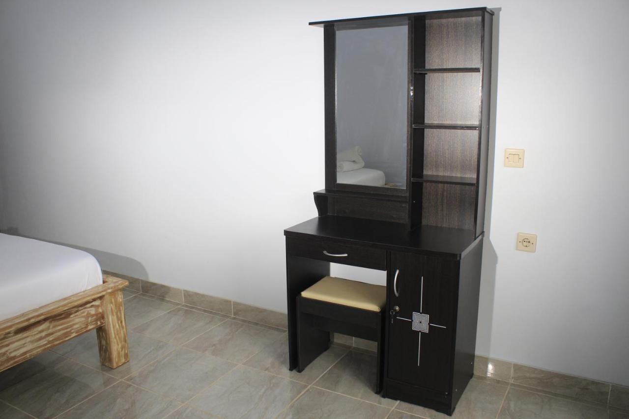 Teman Teman Bungalows 1 Amed Екстериор снимка